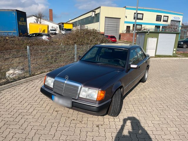 Mercedes-Benz Mercedes Benz 230E | W124 | Oldtimer | HU/...