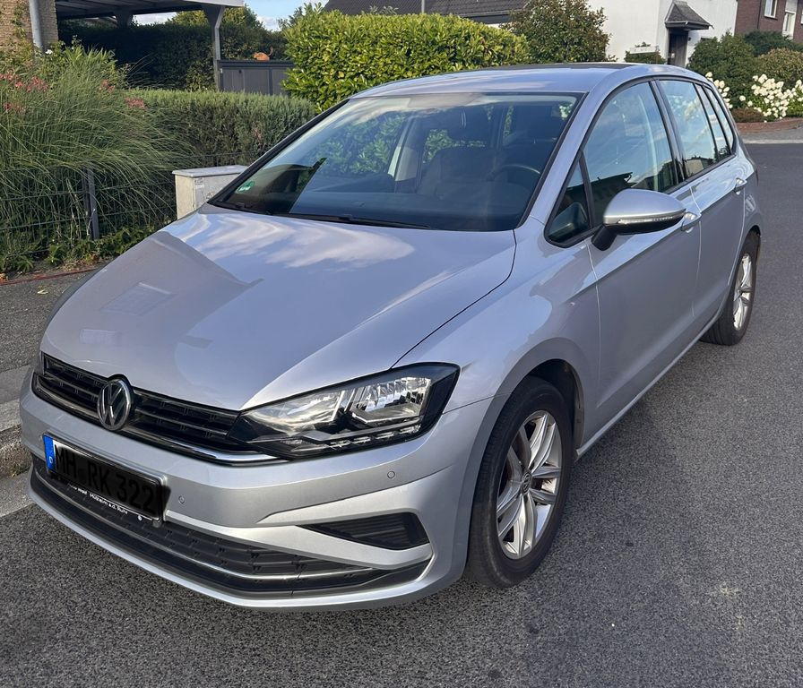 Image of Volkswagen Golf Sportsvan