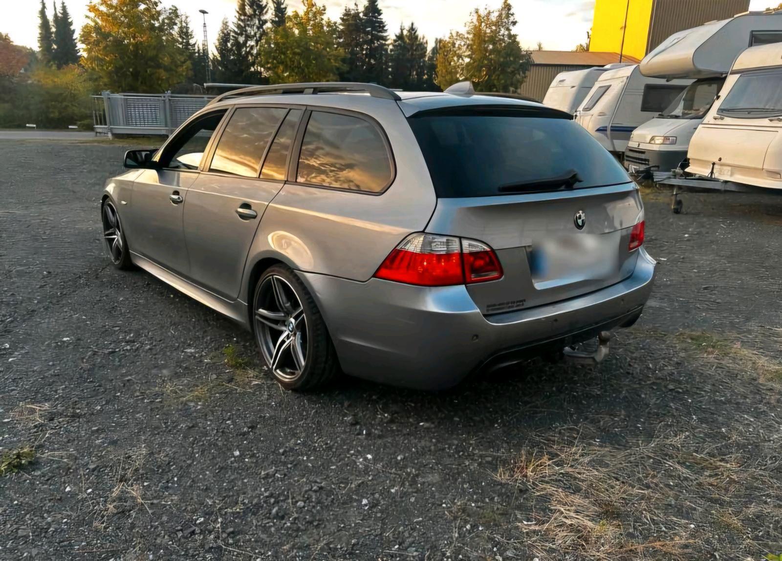 BMW 530 2005 — двигун 260 HP (191kW)
