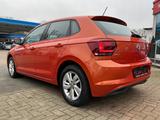 Volkswagen Polo VI Comfortline 1.0 TSI BT CarPlay Tempomat - Volkswagen Polo: Orange
