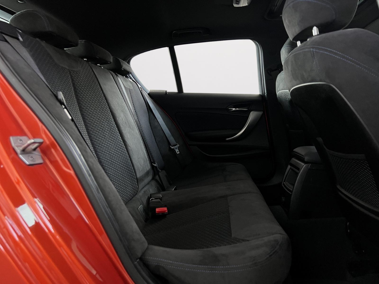 BMW 118 i M Sport*1.Hand*KLIMA*NAVI*LED*PDC*SHZ*