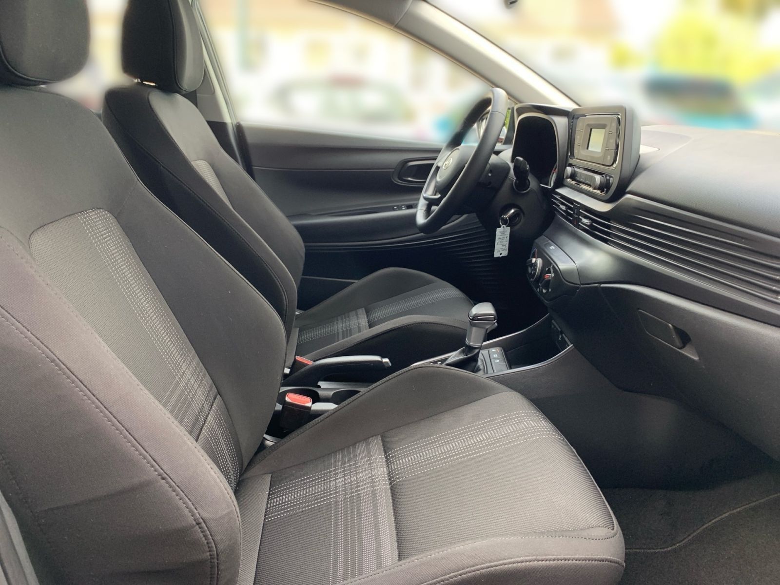 Fahrzeugabbildung Hyundai BAYON 1.0 T-GDI 7-DCT Select Mild-Hybrid Sitzhei