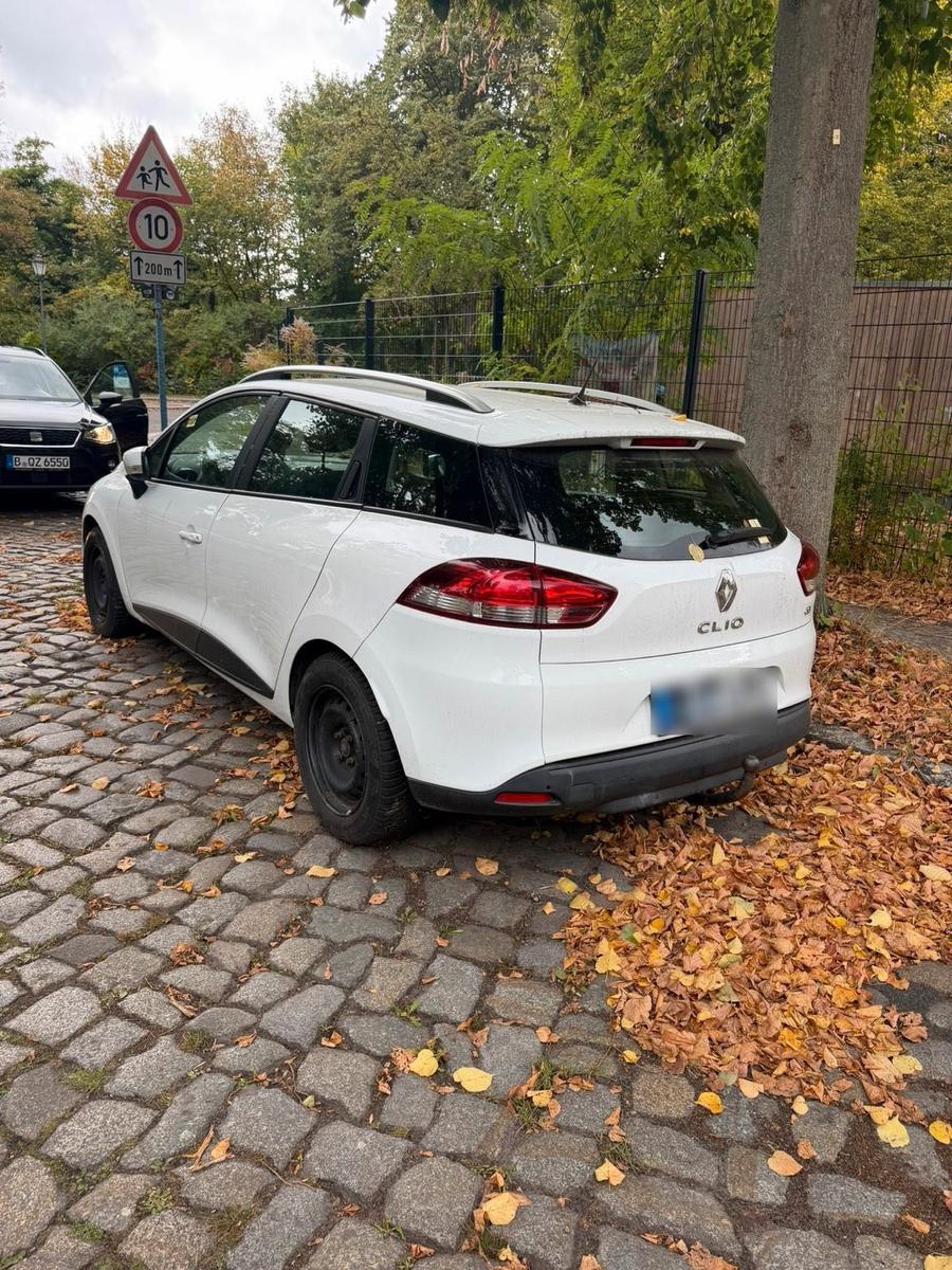 Renault Clio 2015 — interior