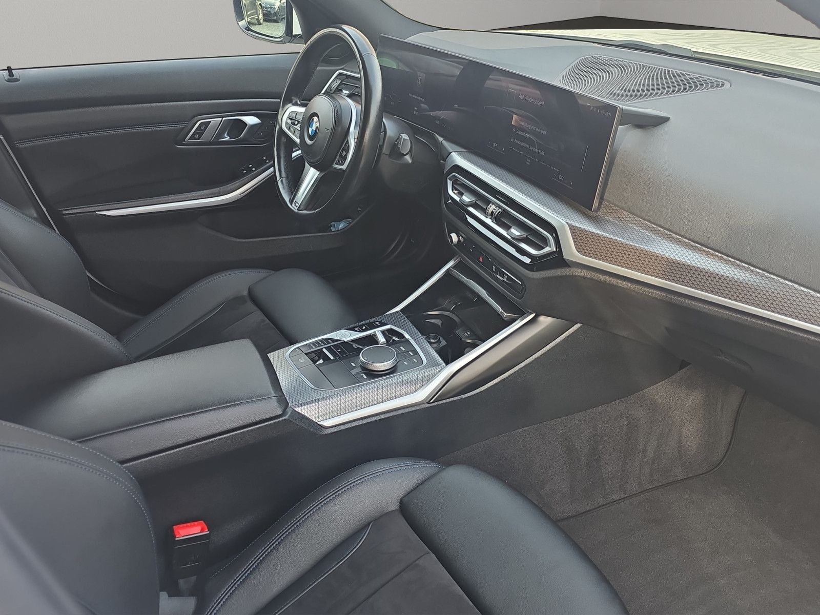 Fahrzeugabbildung BMW Touring 320i M-SPORT LC.PRO ACC ,Hifi,Carplay