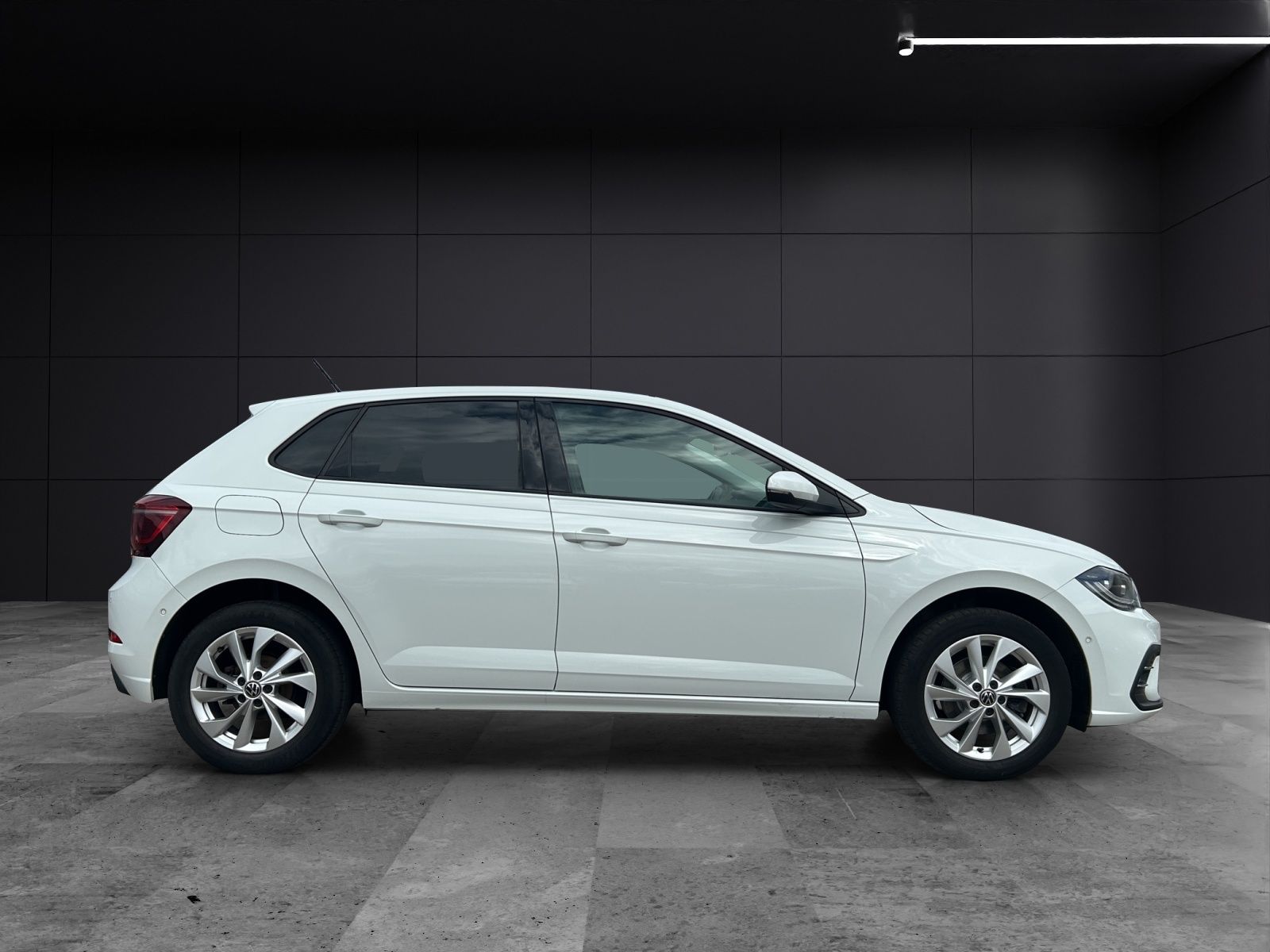 Fahrzeugabbildung Volkswagen Polo Style TSI DSG IQ.Light ACC SH PDC AppConnec