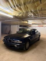 BMW 728i 1999 E38 - BMW 728 aus 1999: 728i