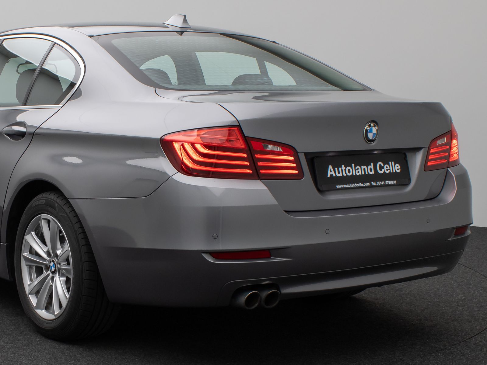 Fahrzeugabbildung BMW 520d Navi Sitzhzg Bi-Xenon PDC Tempomat
