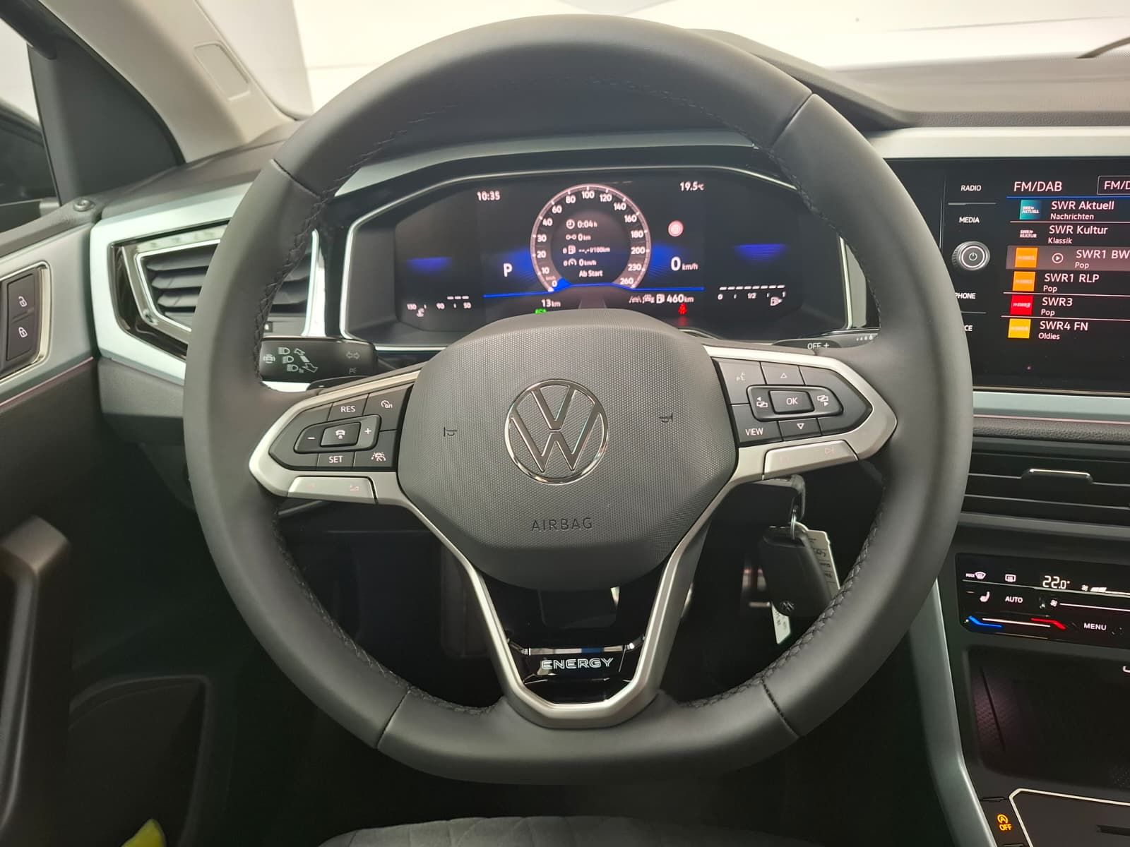 Fahrzeugabbildung Volkswagen Polo VI Energy 1.0 TSI DSG +LED +ACC+Travel Ass.