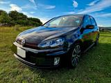 Volkswagen Golf VI GTI adidas edition