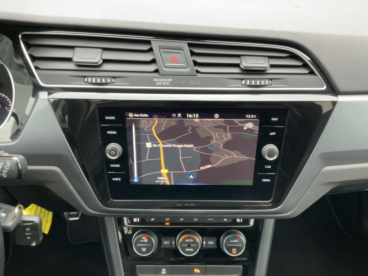 Volkswagen Touran - Bild 11