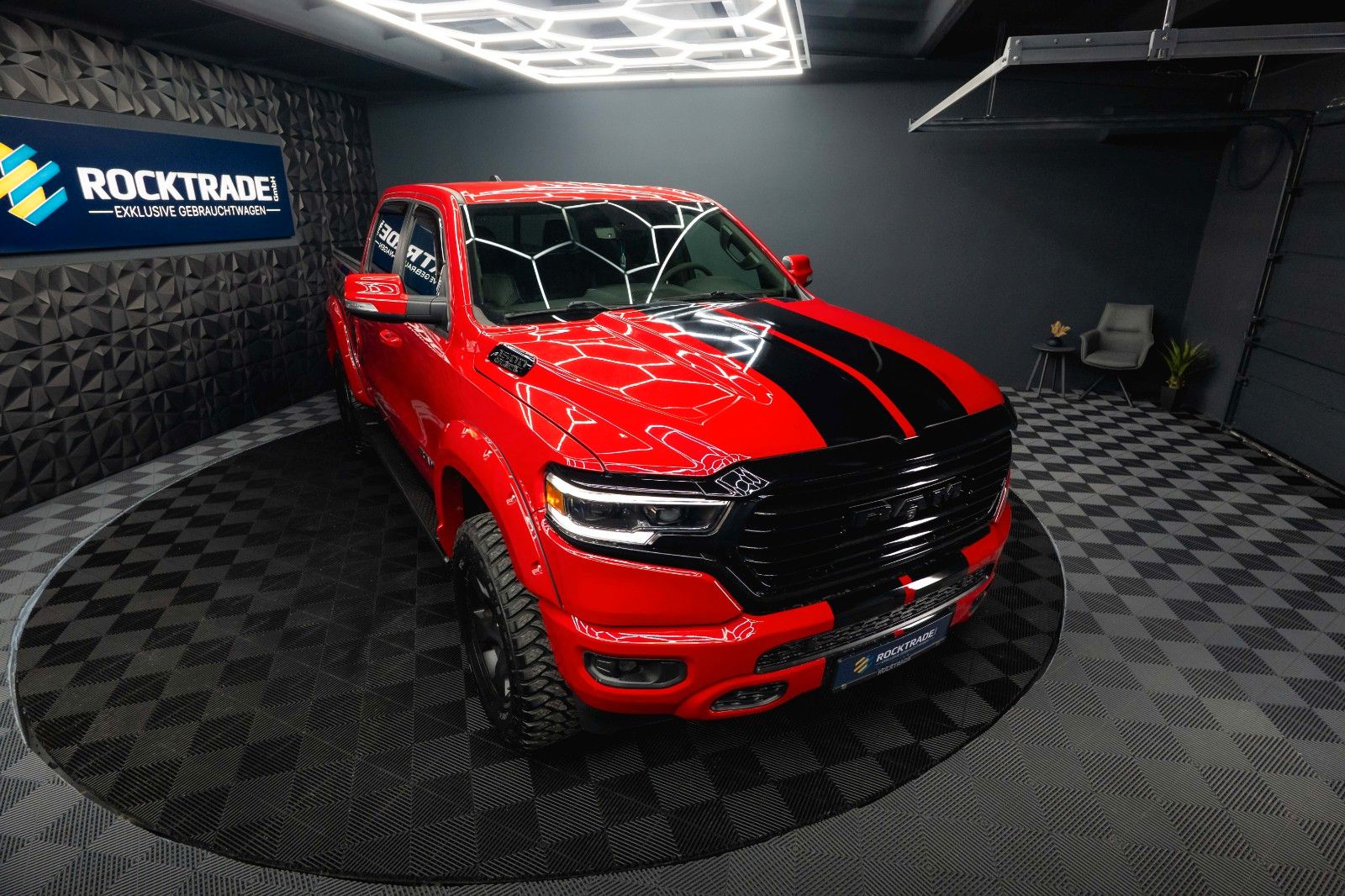 Fahrzeugabbildung Dodge RAM 5.7 V8 HEMI 4x4 Limited OFFROAD AxleLock 19%