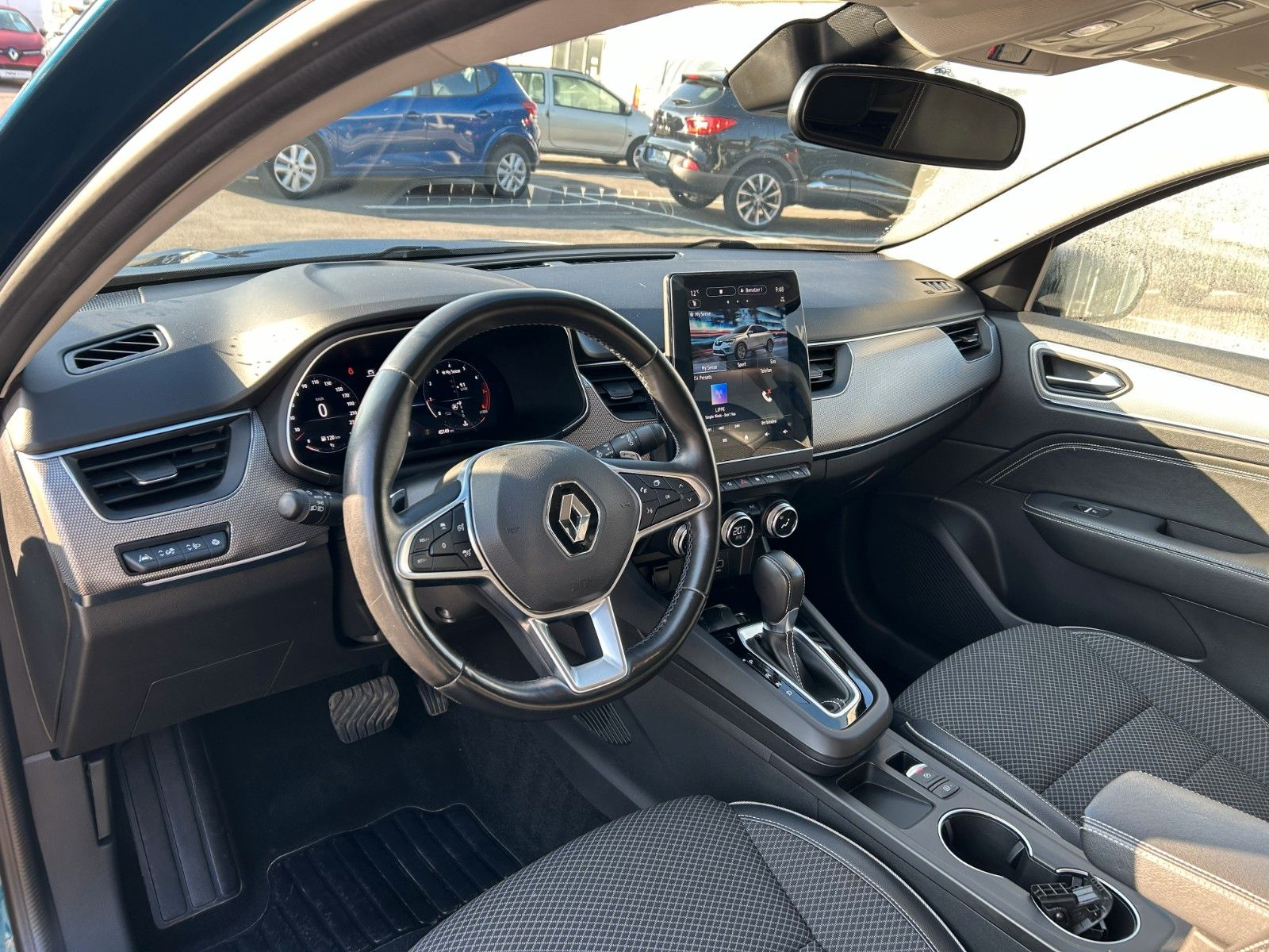 Fahrzeugabbildung Renault Arkana Intens " AUTOMATIK"
