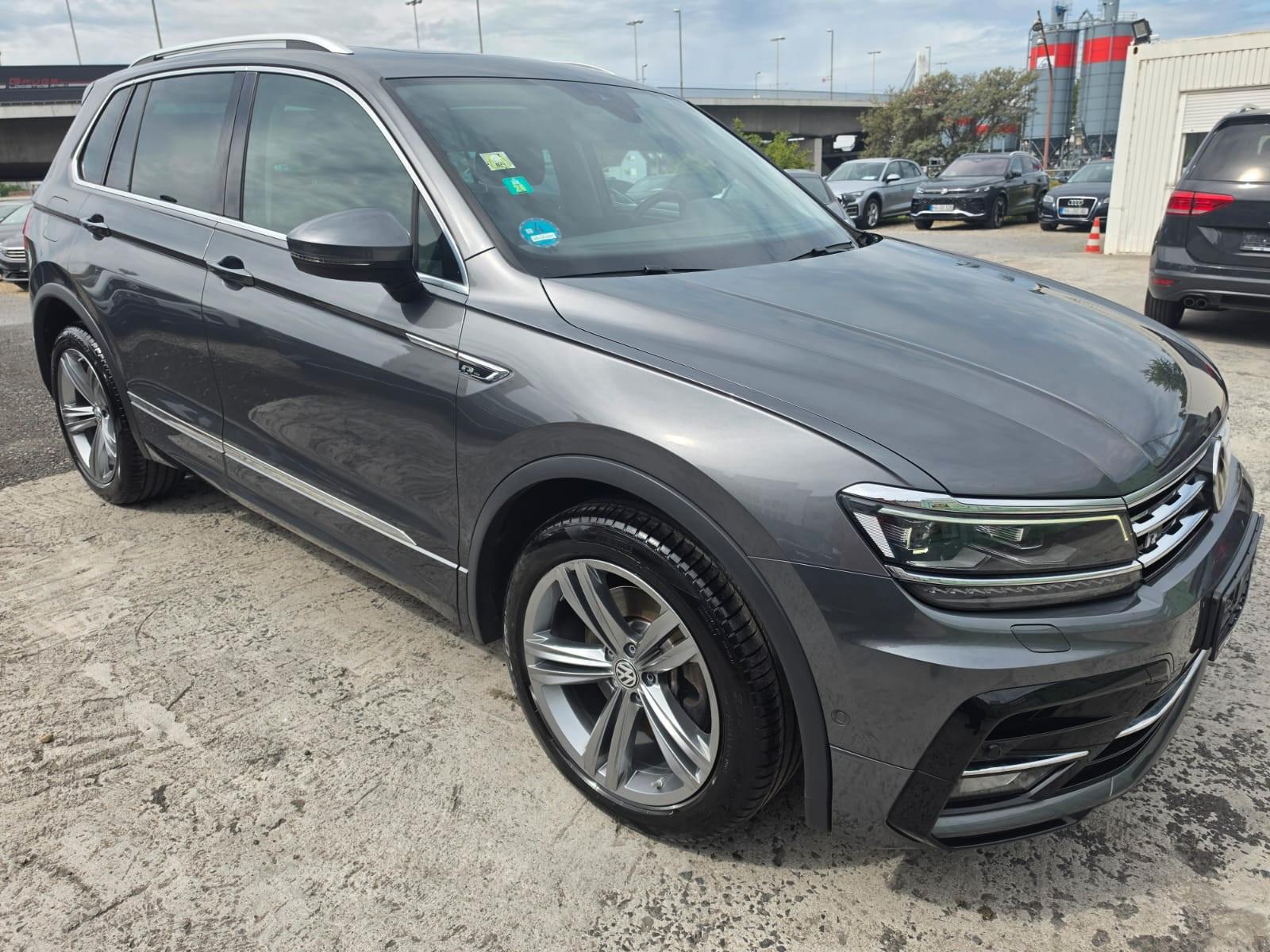 Volkswagen Tiguan R-LINE BMT 2,0 TSI 4Motion HEADUP