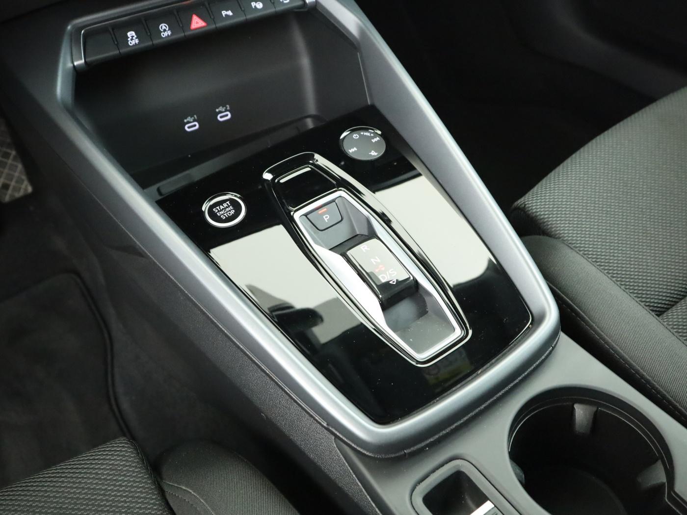 Audi A3 Lim 35 2.0 TDI AHK*LED*Keyless*Navi*Bluetooth, миниатюра 15