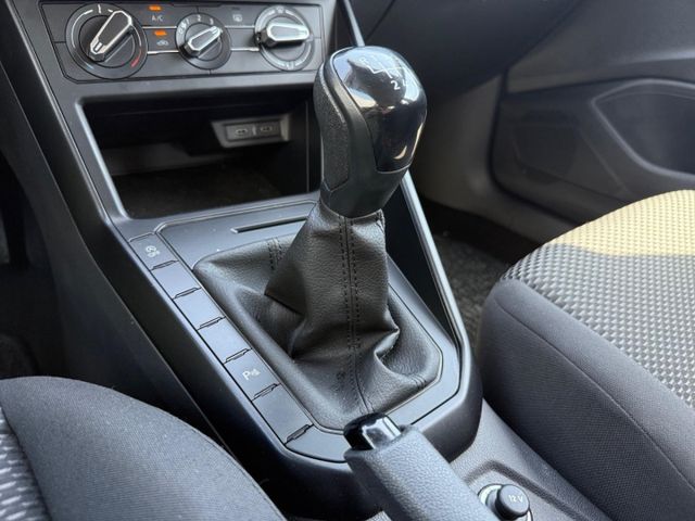 Polo VI Basis 1.0 DAB PDCv+h Bluetooth