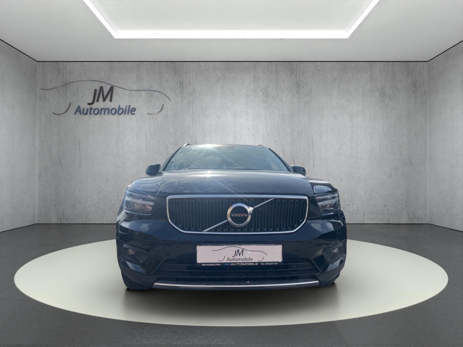 Volvo XC40 Momentum Pro 2WD LED PDC