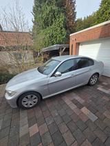 BMW 320i -BMW 3er E90 320i Limousine Schaltwagen - BMW 320: E90