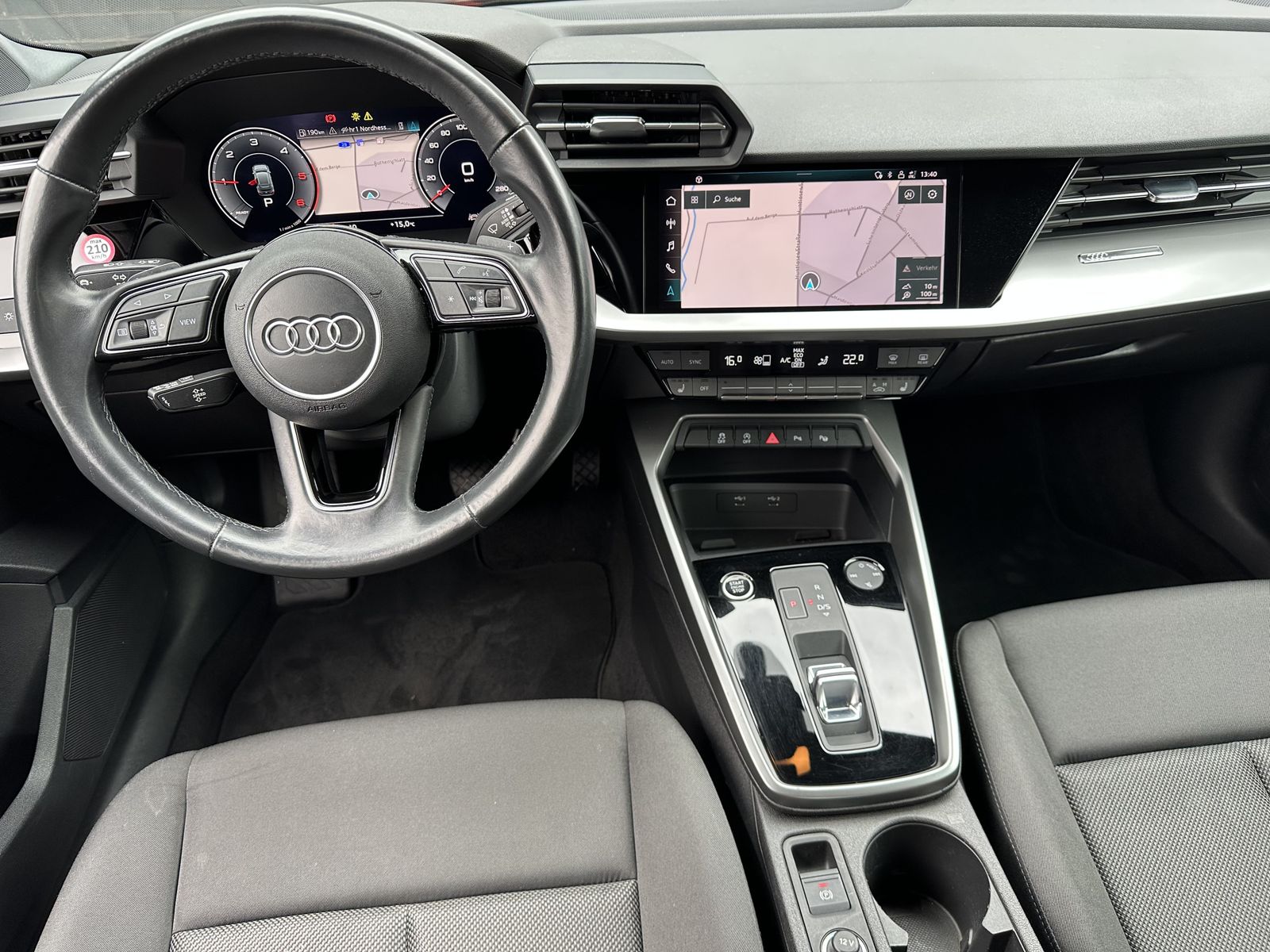 Fahrzeugabbildung Audi A3 SpB 35 TDI advanced NAV+LED+PARKLENKASSISTENT