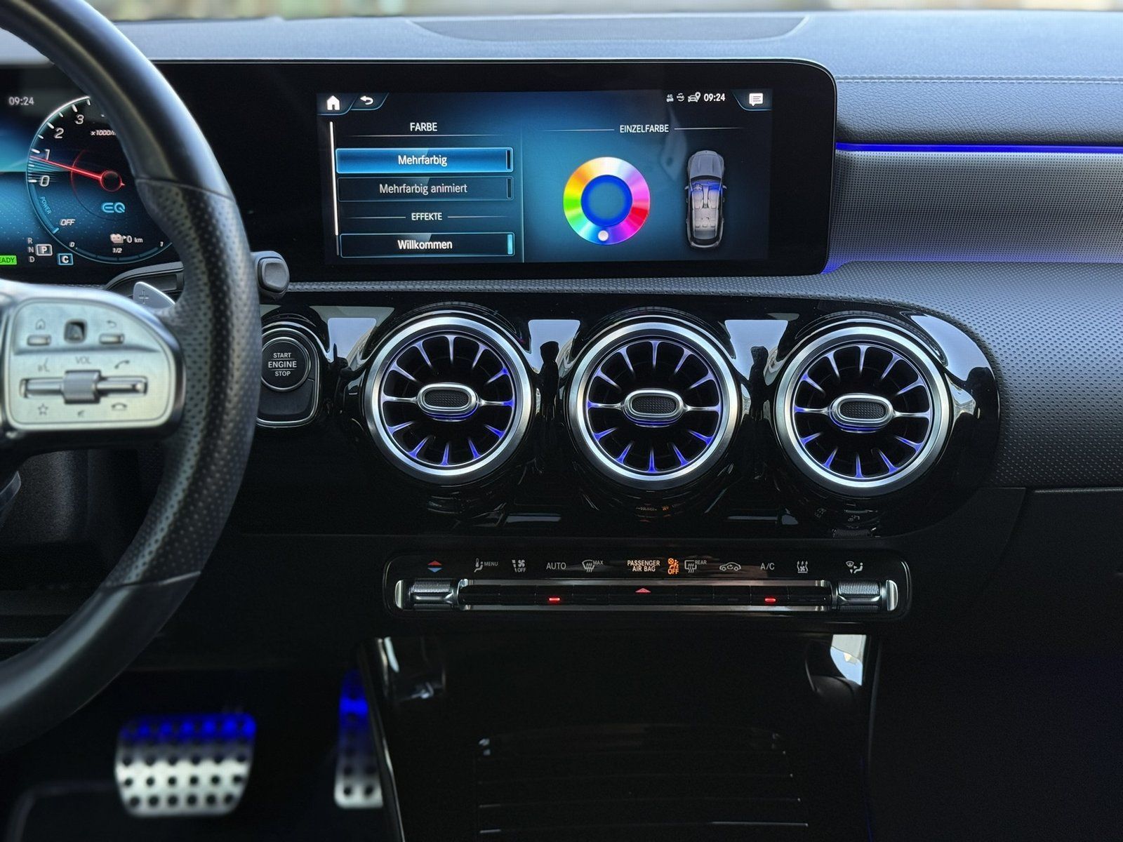 Fahrzeugabbildung Mercedes-Benz CLA 250 e SB*AMG*LED*HEAD-UP*AMBIENTE*KAMERA*