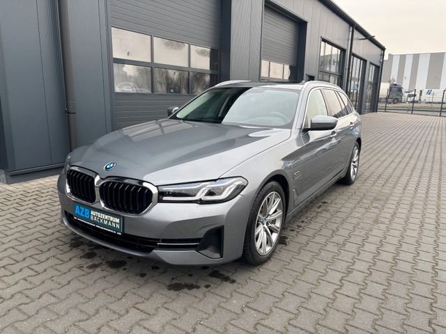 BMW 530e xDrive Touring AHK LEDER PANO NP 91.000,- E