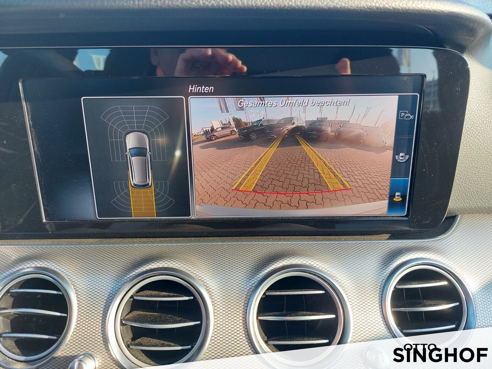 Fahrzeugabbildung Mercedes-Benz E 200 T Avantgarde 4Matic+dyn.LED+Rü Kam+TOTW+