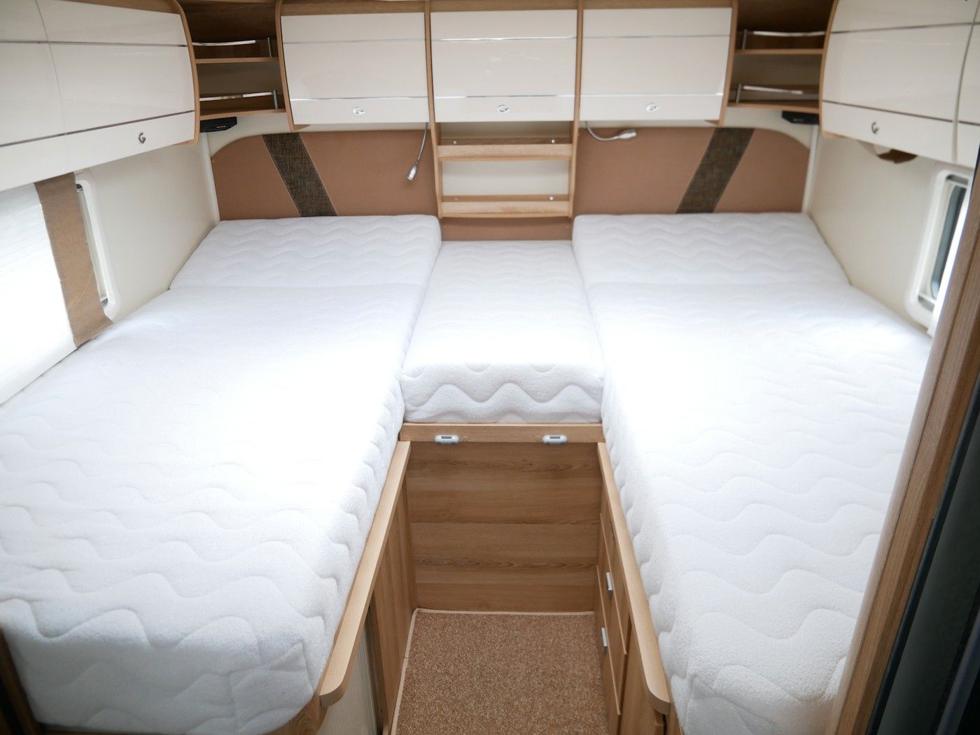 Fahrzeugabbildung GiottiLine G-Liner 937 1.Hand Luftfahrwerk Backofen Kamera