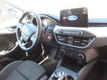 Ford Focus - 10
