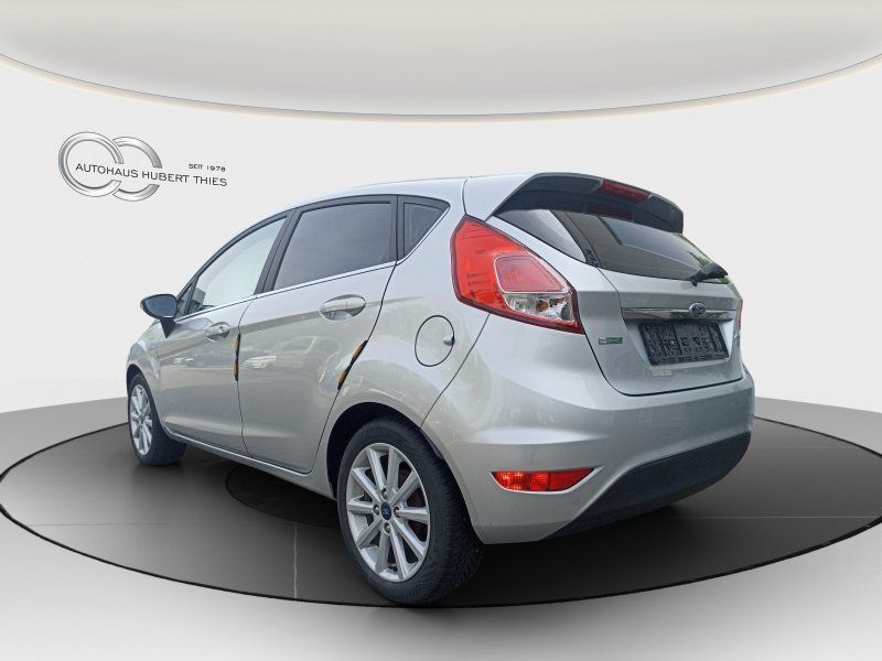 Fahrzeugabbildung Ford Fiesta 1.0 EcoBoost EU6 Titanium