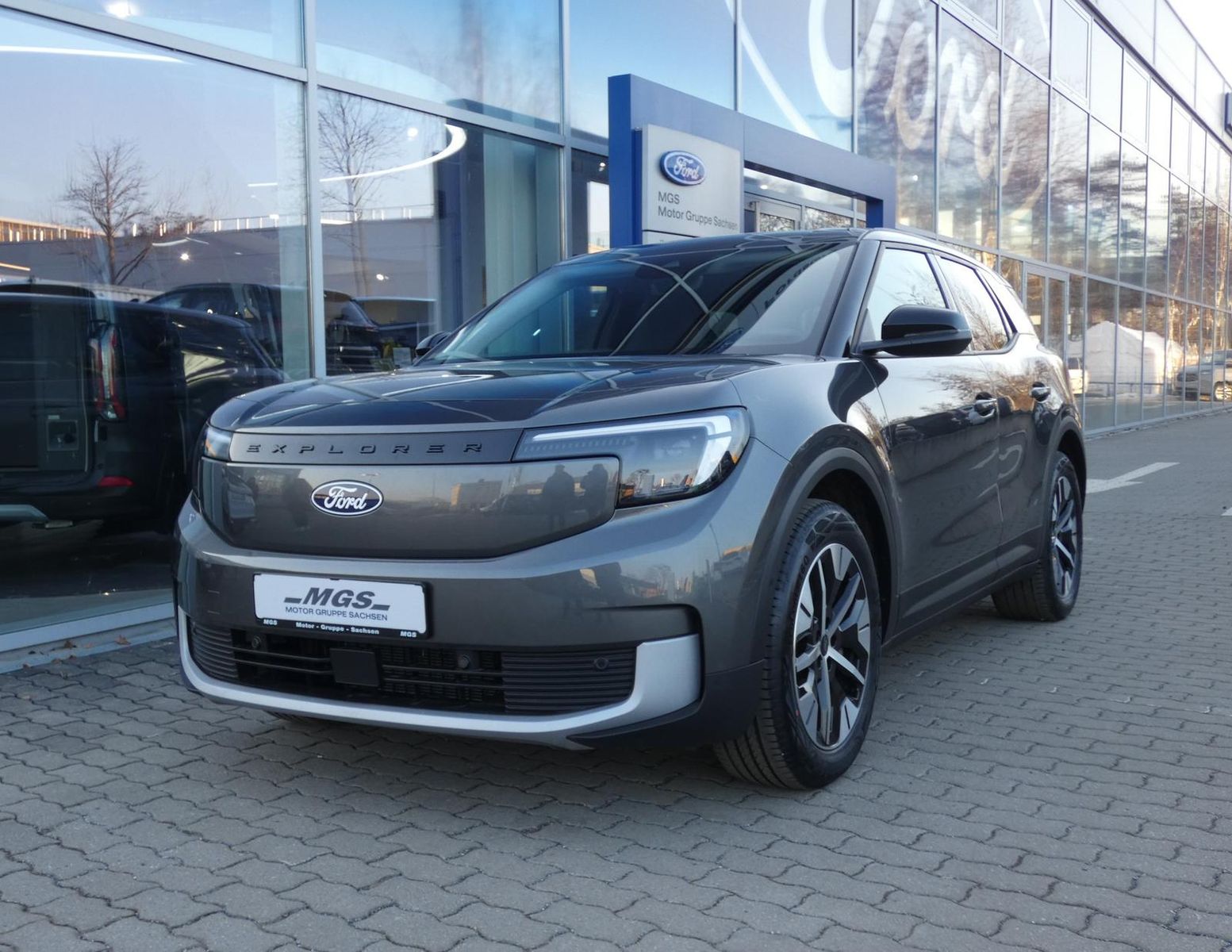 Ford Explorer - Bild 3