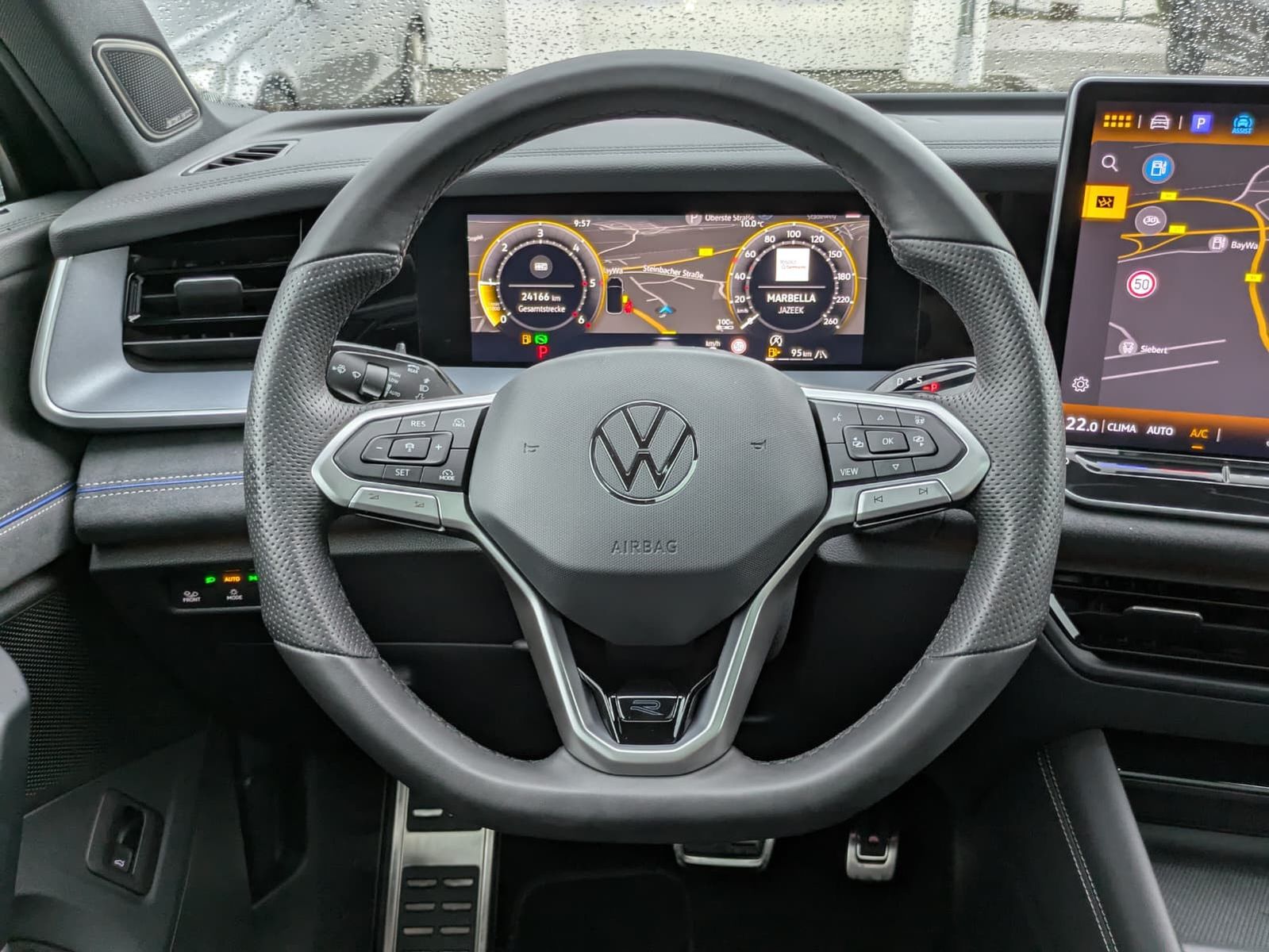 Fahrzeugabbildung Volkswagen Tayron 2.0 TDI 4M R-Line 7Si*MATRIX*AHK*PANO*HUD