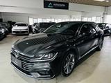 Volkswagen Arteon 2.0 TSI DSG R-Line *Kamera*Led*Alcantara* - Volkswagen Arteon mit Benzin-Antrieb: Alcantara
