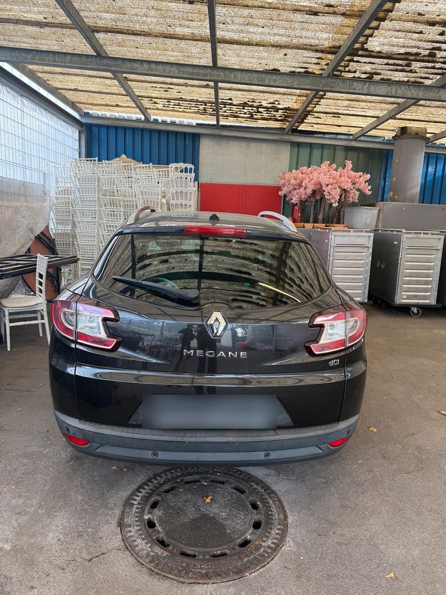 Renault Megane 2010 — photo 13