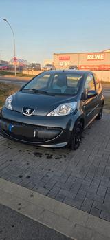 Peugeot 107 Petit Filou 70 Petit Filou - Peugeot 107 in Hannover