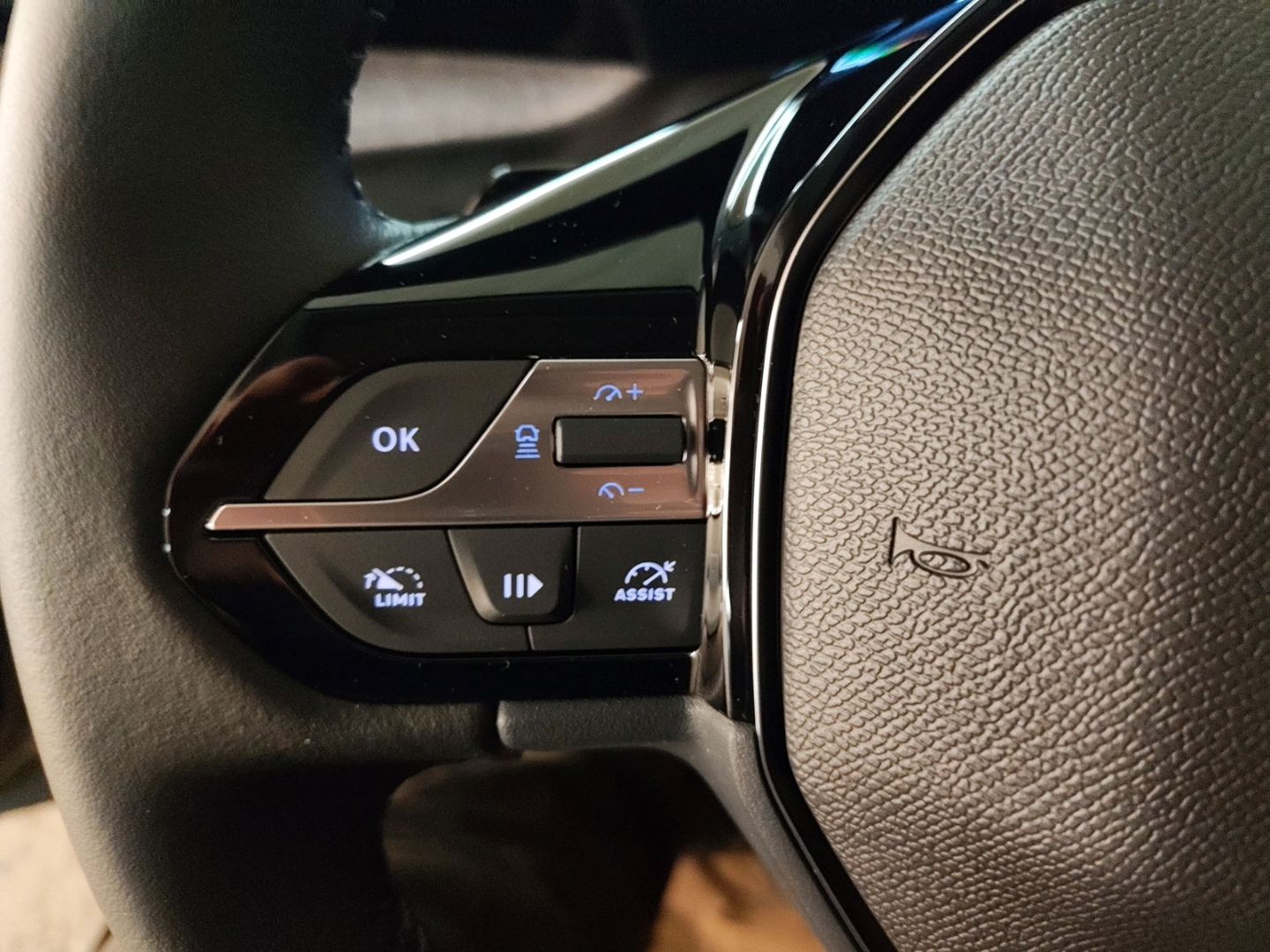 Peugeot 308 - Bild 17