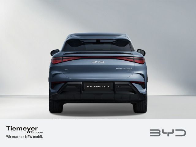 BYD SEALION 7