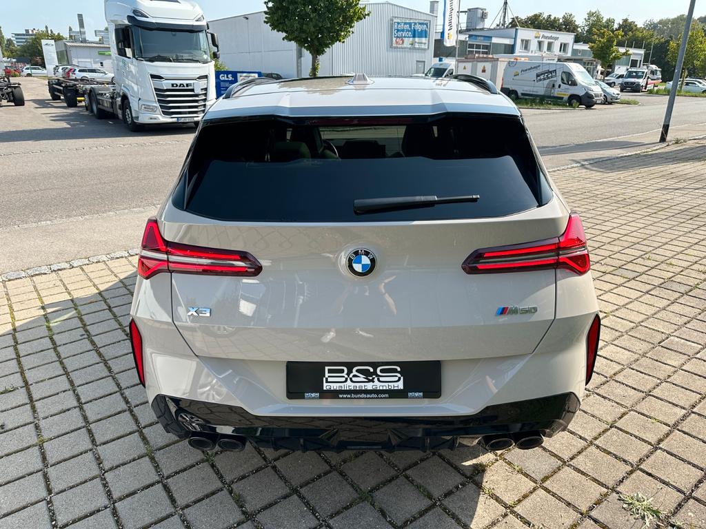 BMW X3 M50