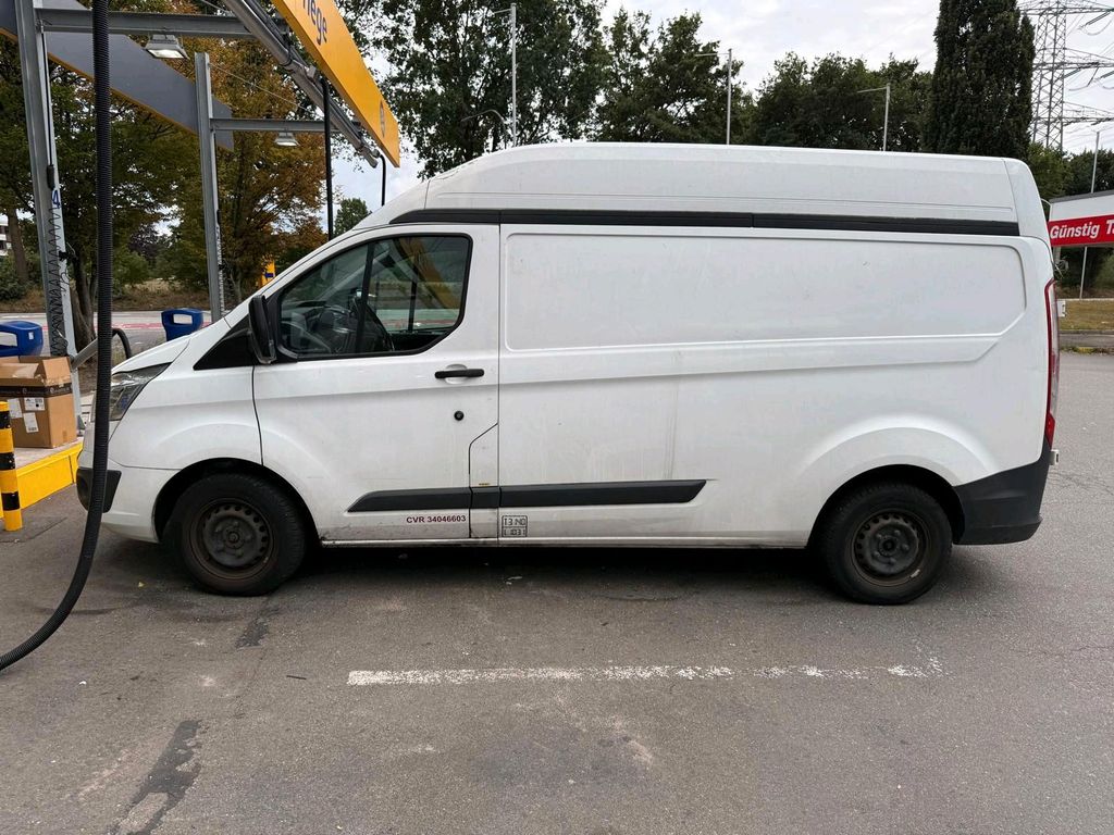 Image of Ford Transit Custom