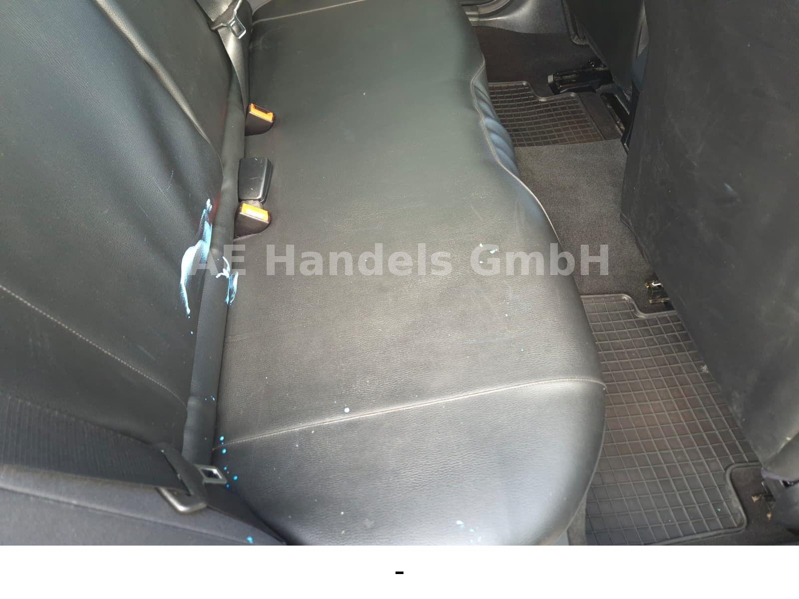 Mercedes-Benz E250 2013 — photo 24