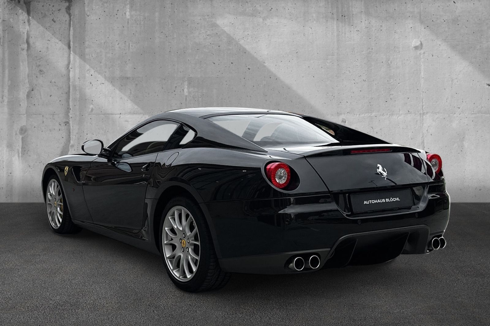 Fahrzeugabbildung Ferrari 599 GTB F1*Challenge Felgen*Embleme