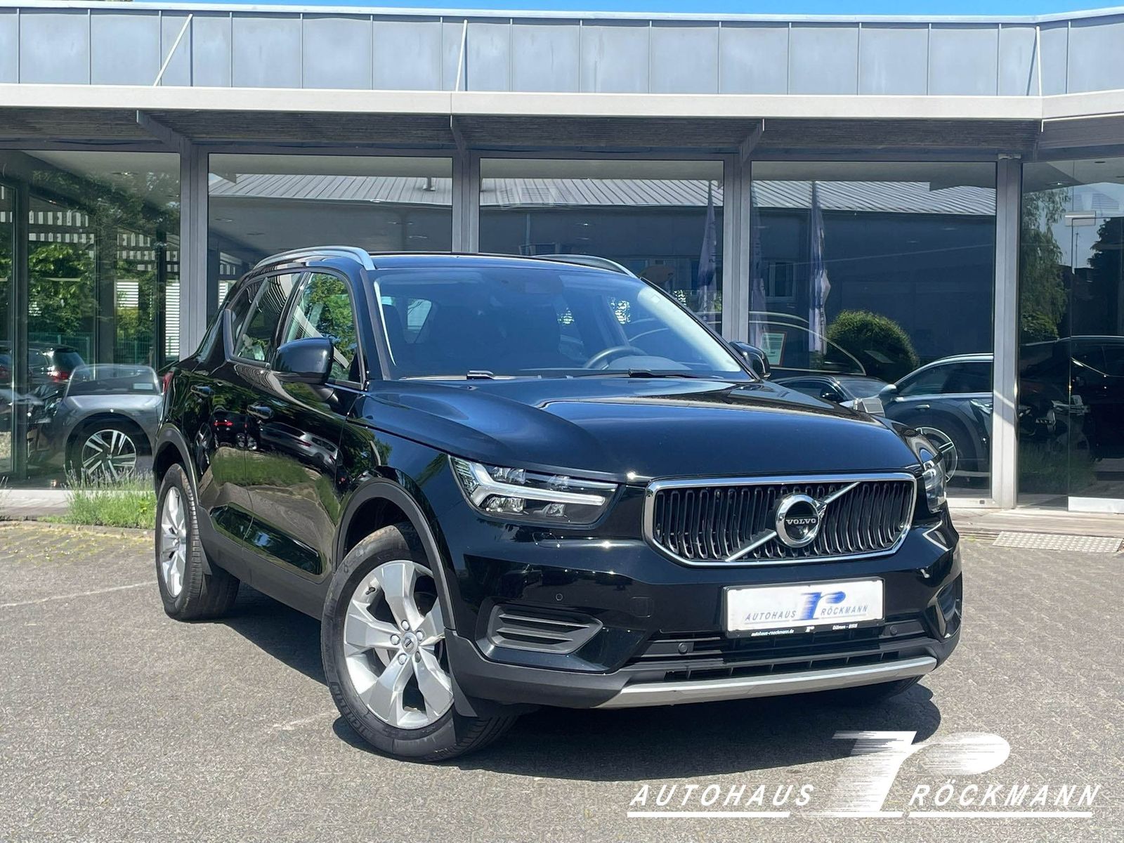 Volvo Volvo XC40 Momentum 2WD Aut. CarPlay Kamera
