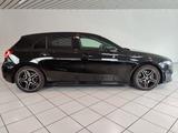Mercedes-Benz A 220 d 8G-DCT AMG Line *Navi*LED*Park*RüKam*AHK - Mercedes-Benz A-Klasse: Schwarz