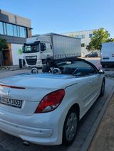 Peugeot 207 CC Black & White Edition 155 THP Black &... - gebrauchte Peugeot 207 aus dem Jahr 2013
