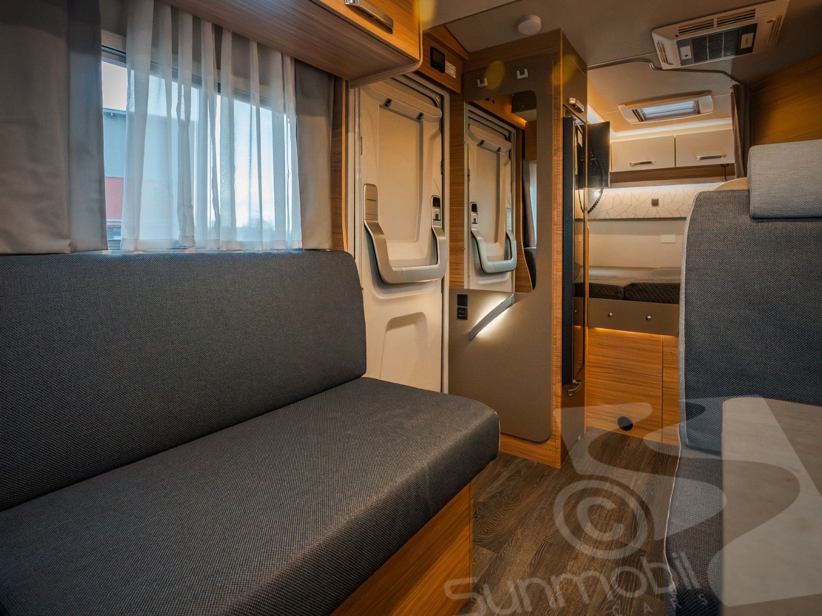 Fahrzeugabbildung Weinsberg CaraSuite FORD 650 MF #SAT #KLIMA #MEDIA #VOLL