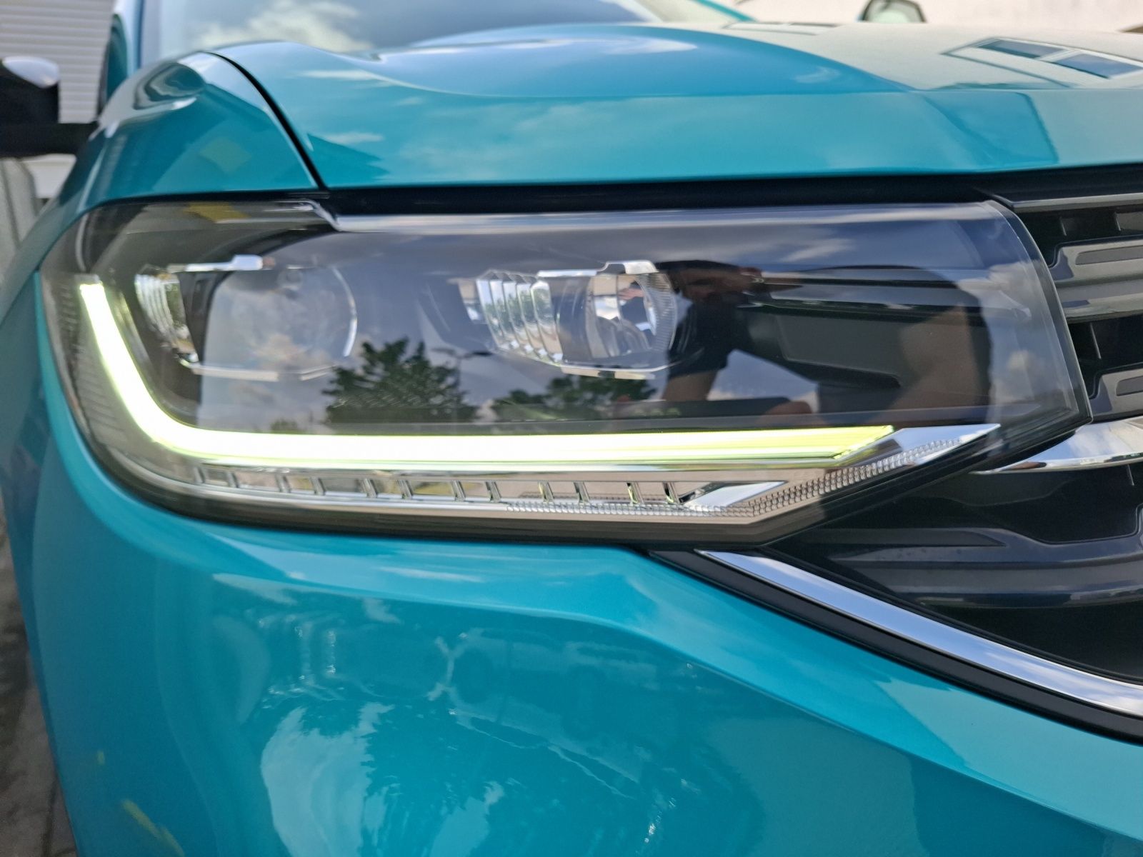 Fahrzeugabbildung Volkswagen T-Cross TSI Style DSG LED AHK Navi AID RFK SH 18