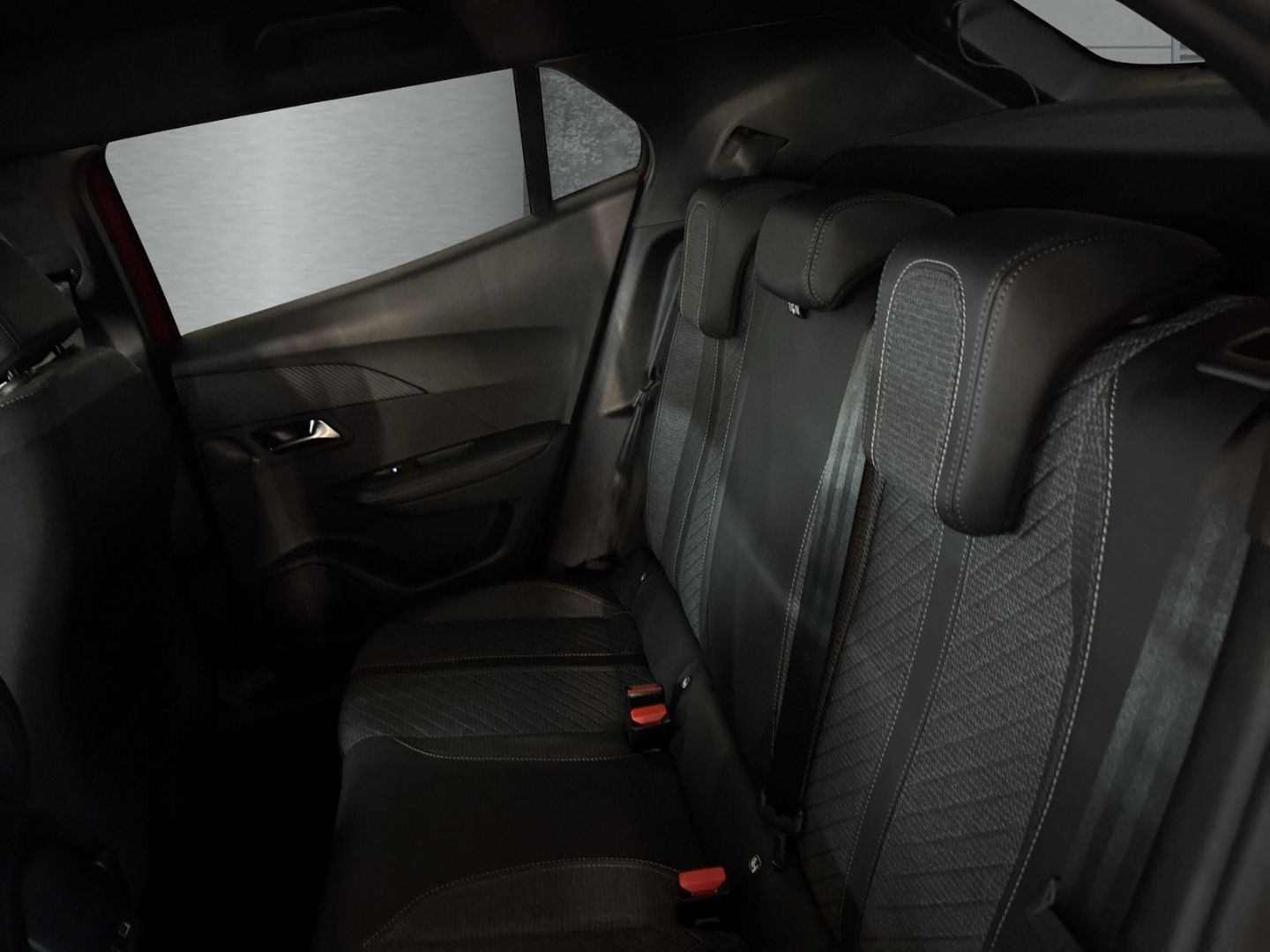Peugeot 2008 - Bild 9