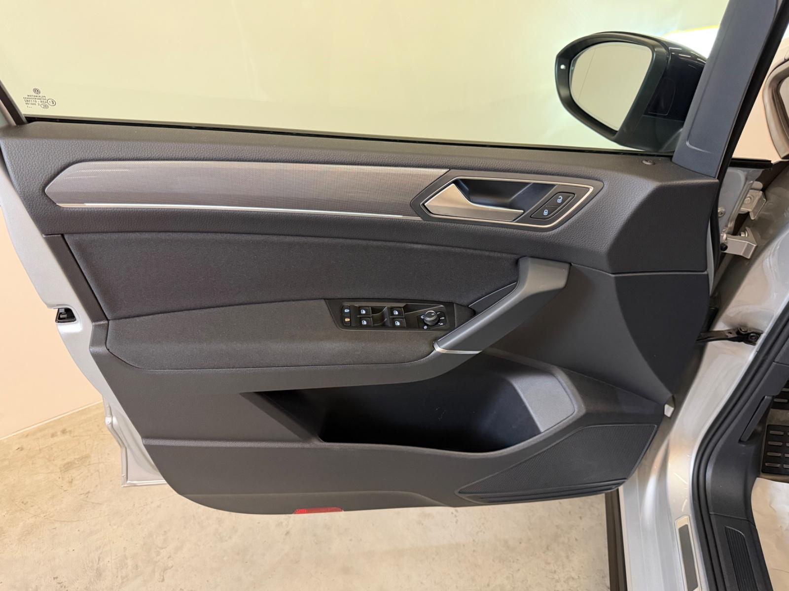 Volkswagen Touran 1.5TSI R-Line/LED/PANO/DYNAUDIO/R-KAM/SHZ, миниатюра 15
