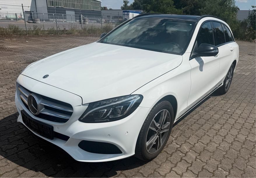 Image of Mercedes-Benz C 220