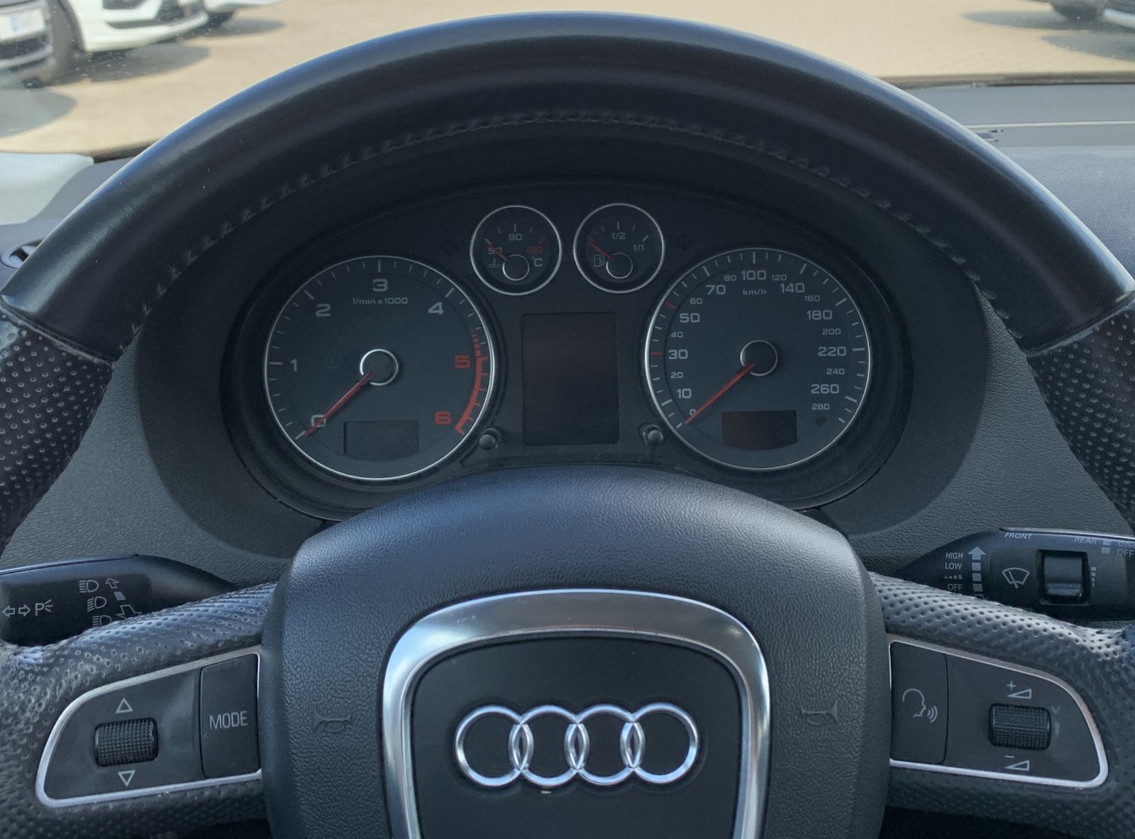 Fahrzeugabbildung Audi A3 2.0 TDI*Ambition*BI-Xenon*PDC*SHZ*MFL*Navi*
