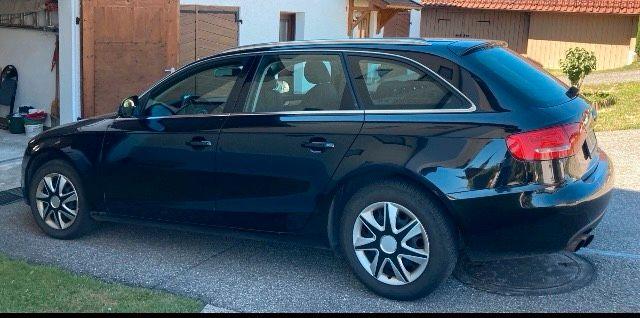 Audi A4 2009 — rear view