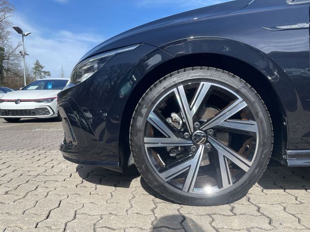 Golf R-Line eTSi DSG Navi Matrix Kamera